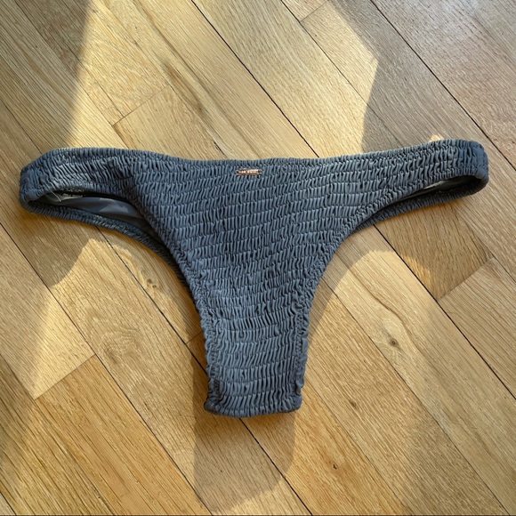 White Fox Boutique Cheeky Swim Bottoms - Picture 3 of 4